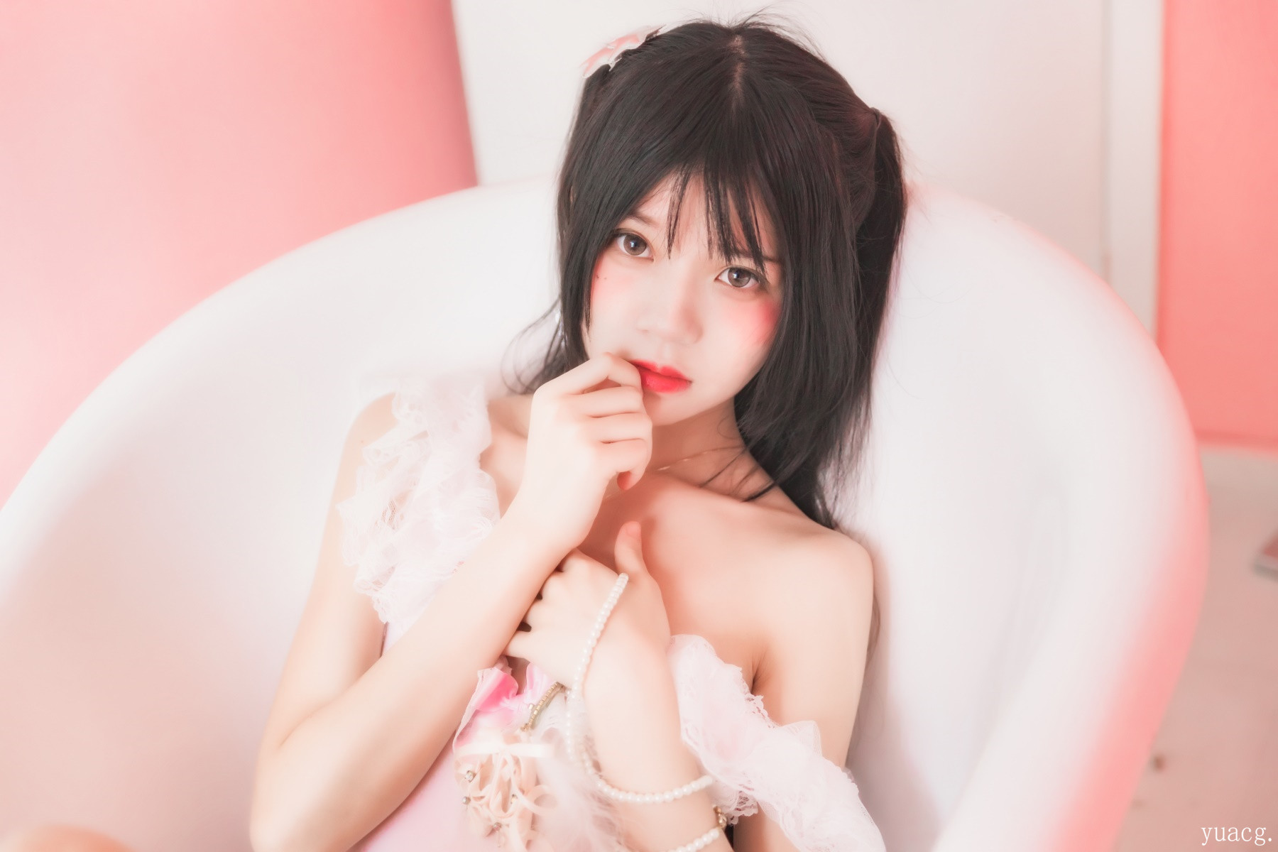 桜桃喵–冬眠2018系列-粉色浴缸